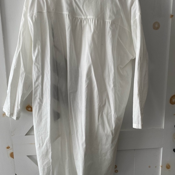 Asymmetrical button down - Picture 3 of 3